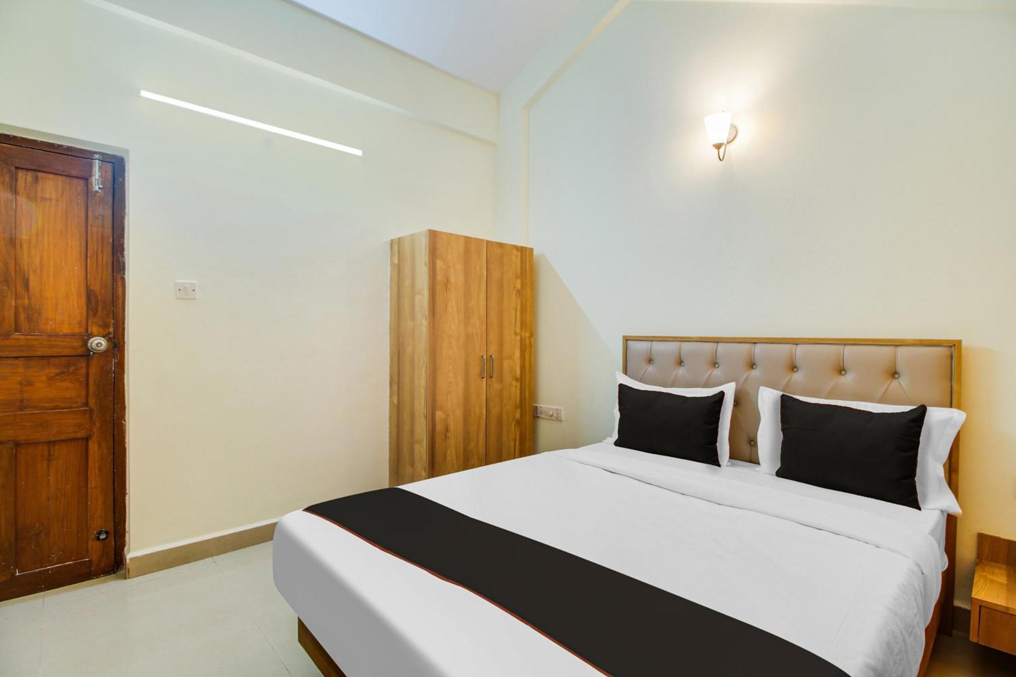 Declassio By Goa'S Pearl Near Aguada Fort 호텔 Nerul  외부 사진